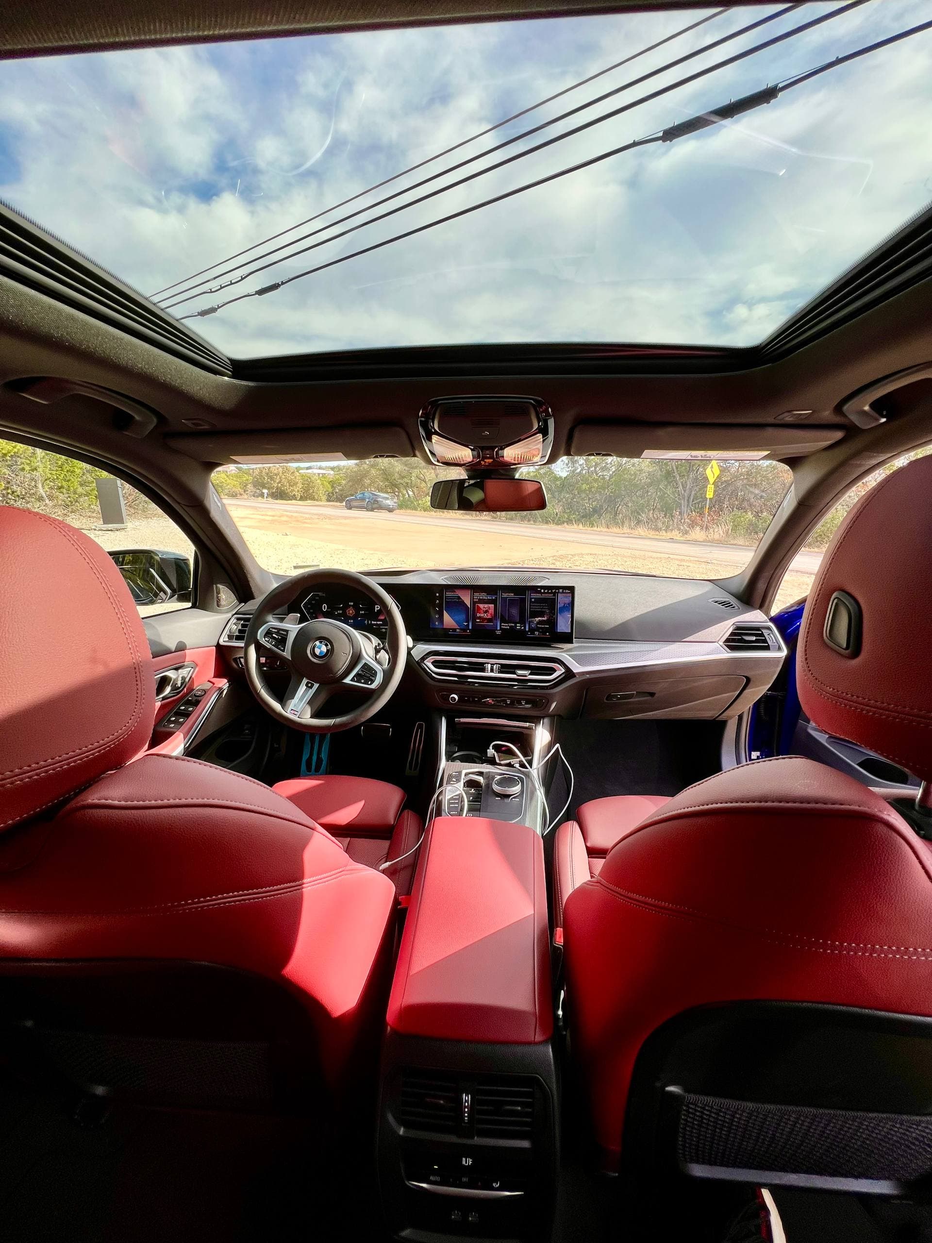 BMW 330i, view 3 of 3