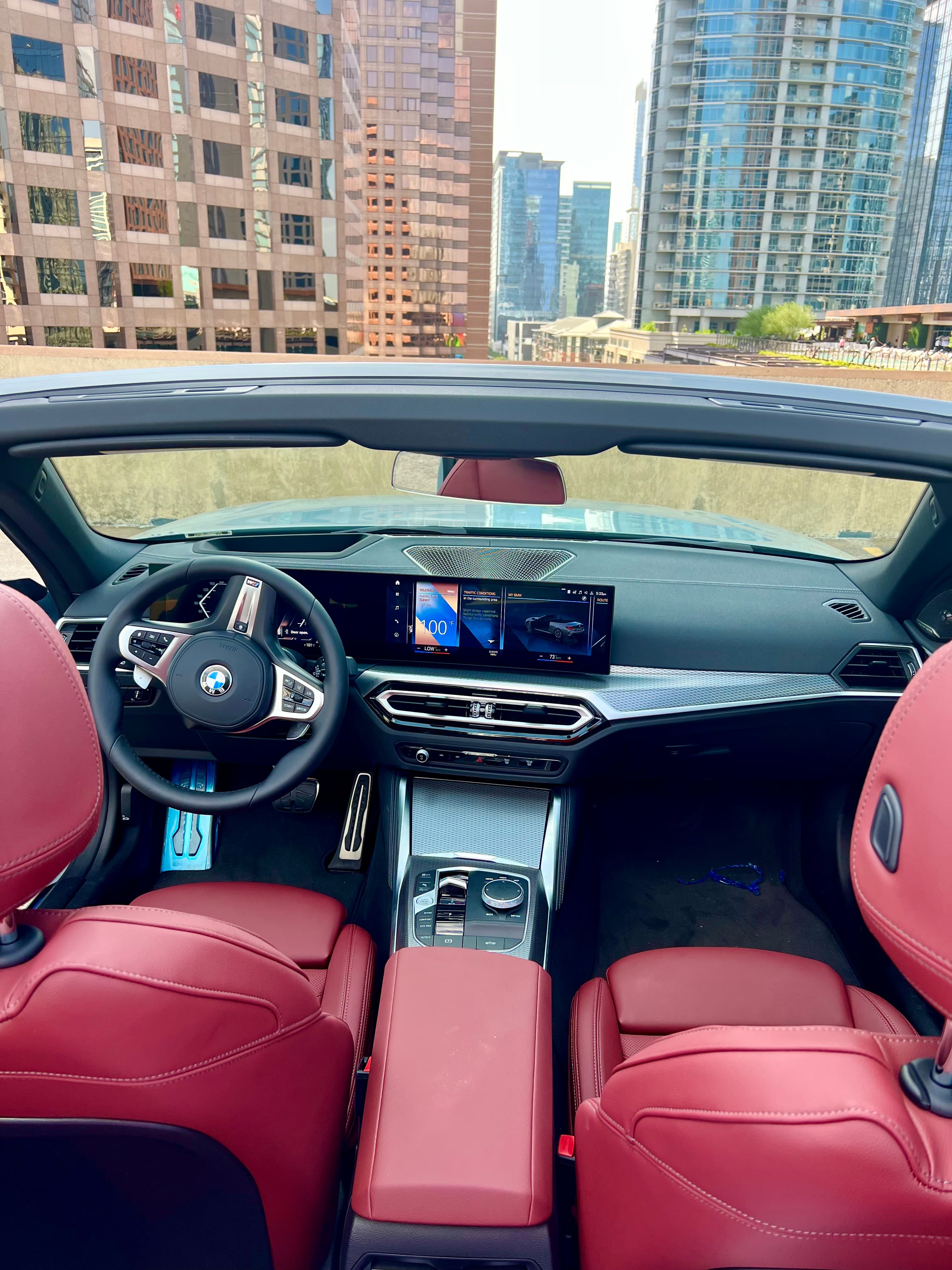 BMW 430i Convertible, view 3 of 4